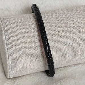 Mens Faux Leather Bracelet Black Braided Sleek Magnetic Metal Clasp Minimalist